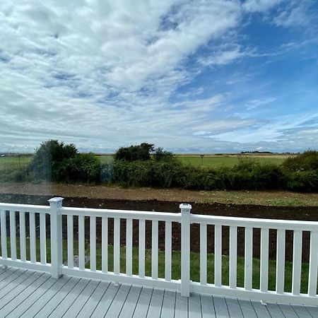 The Lodge Selsey Exteriör bild